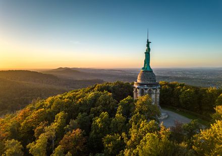 Berühmte Landmarke: Hermannsdenkmal in Detmold im Teutoburger Wald